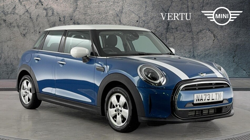 MINI Hatchback 1.5 Cooper Classic Premium 5dr Petrol Hatchback